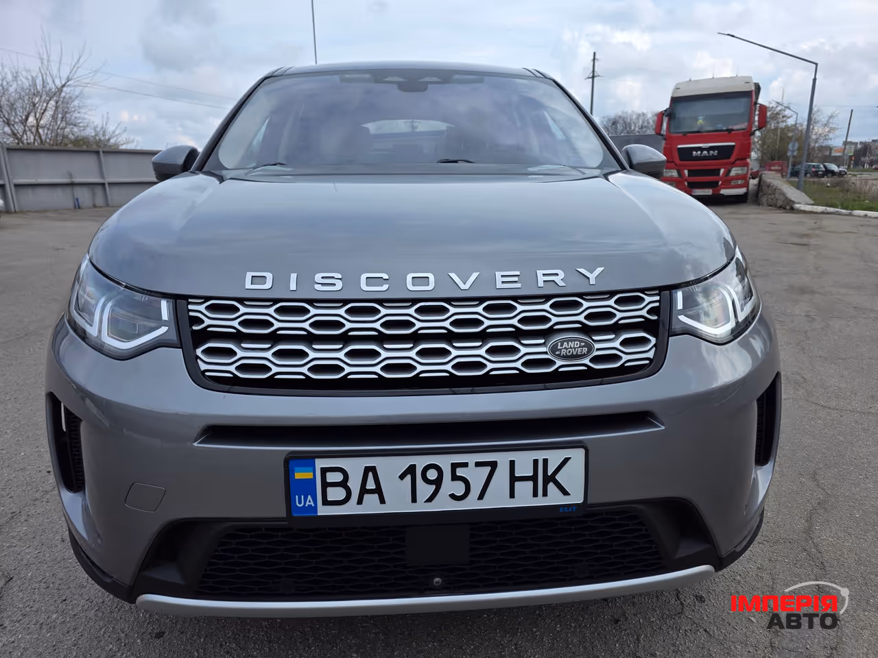 Land Rover Discovery Sport - фото 1