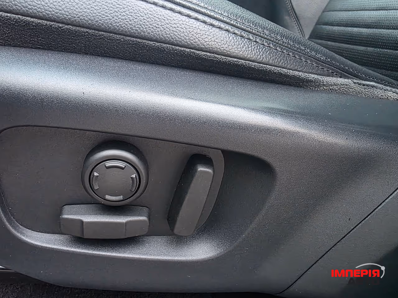 Land Rover Discovery Sport - фото 25