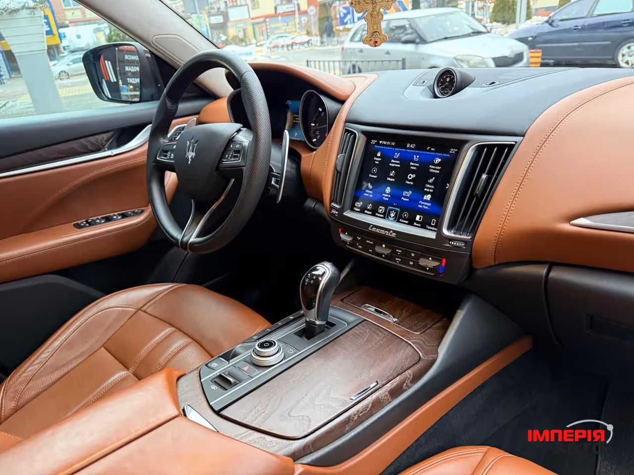 Maserati Levante - фото 10