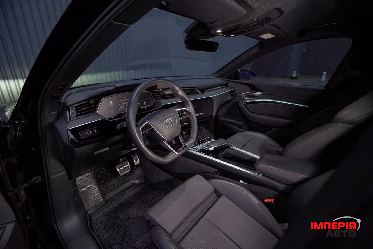 Audi Q8 e-tron - фото 6