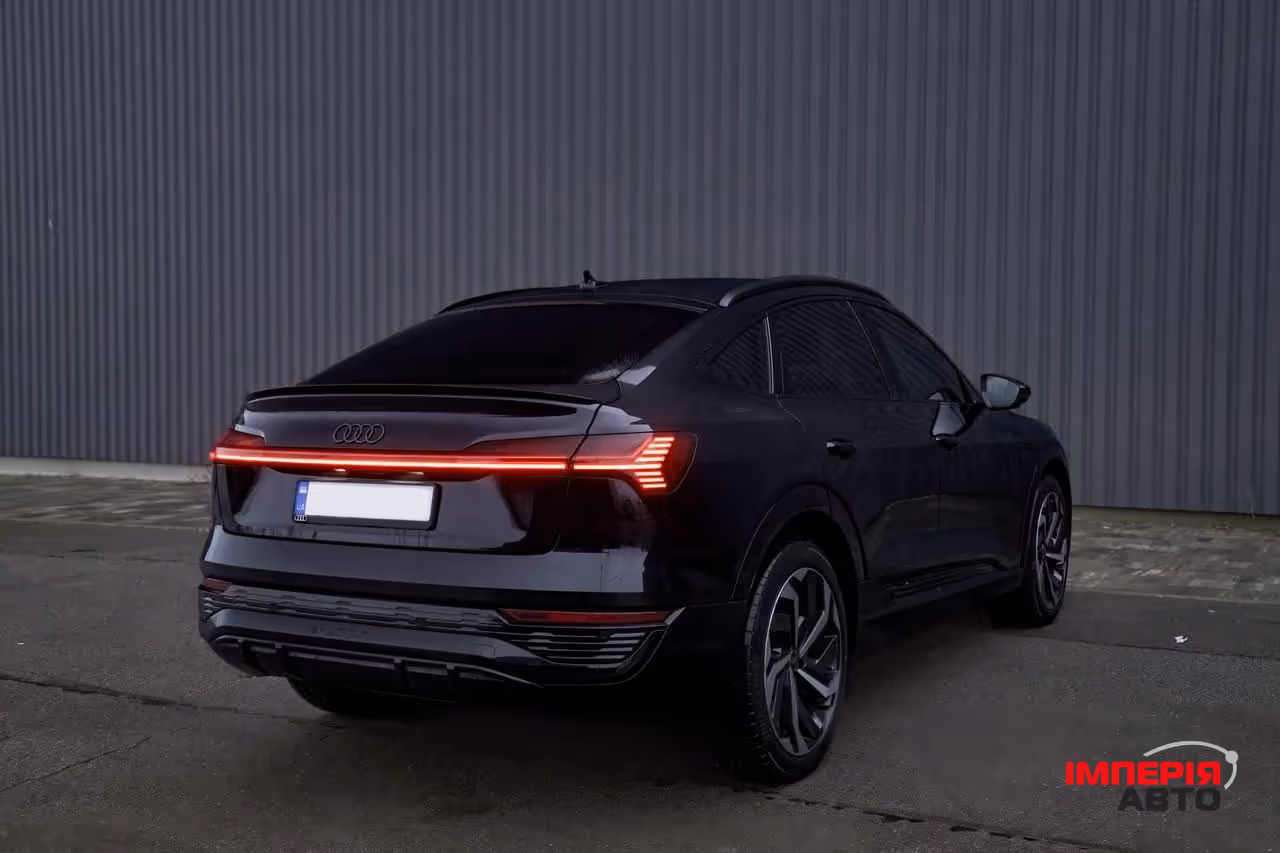 Audi Q8 e-tron - фото 3