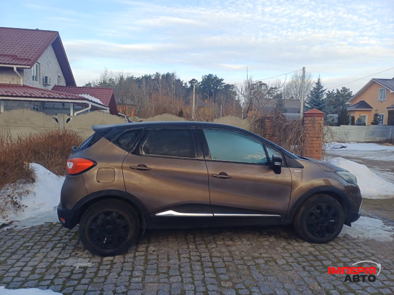 Renault Captur - фото 4