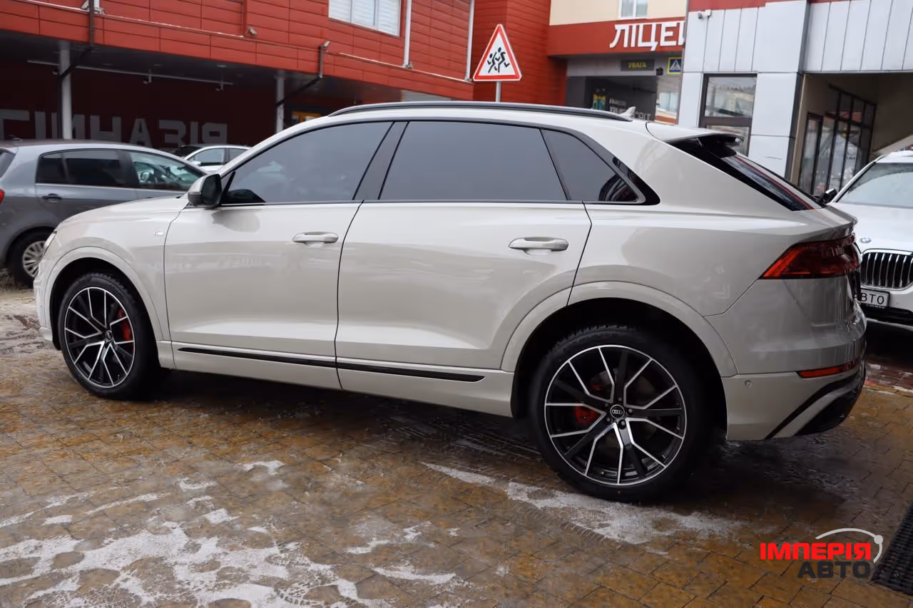 Audi Q8 - фото 4
