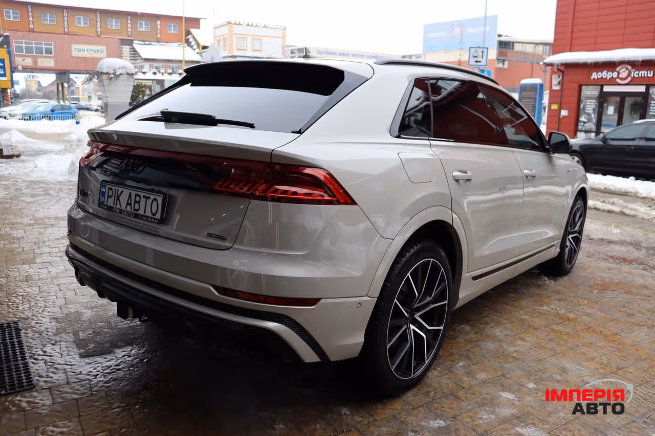 Audi Q8 - фото 3