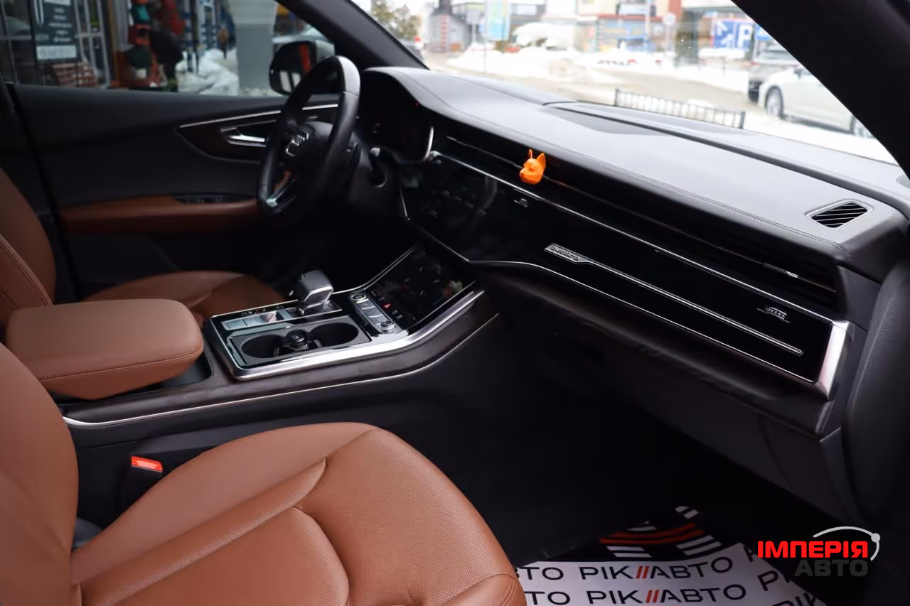 Audi Q8 - фото 10