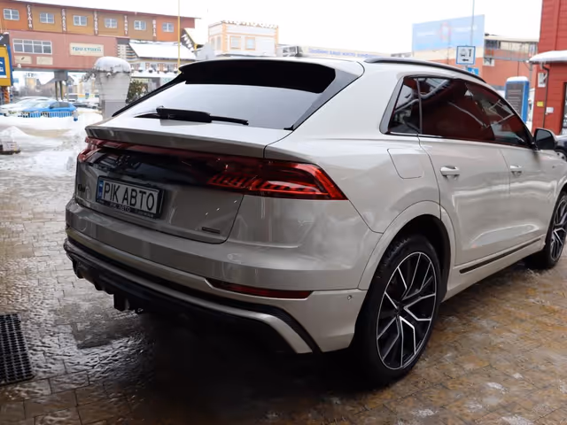 Audi Q8 - фото 3