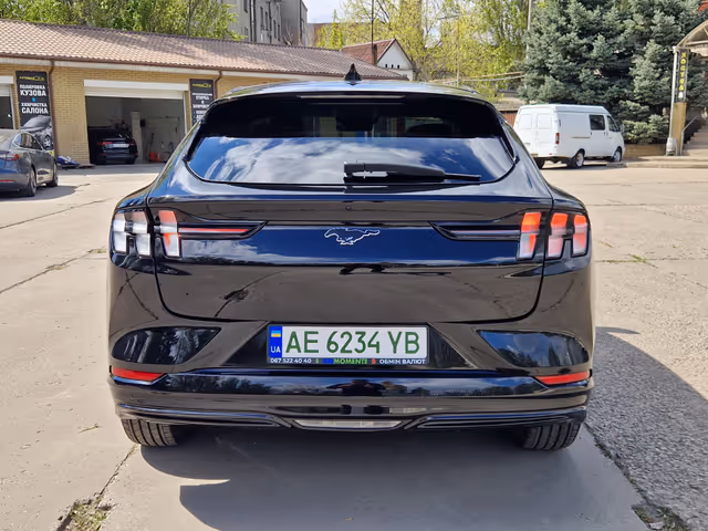 Ford Mustang Mach-E - фото 5
