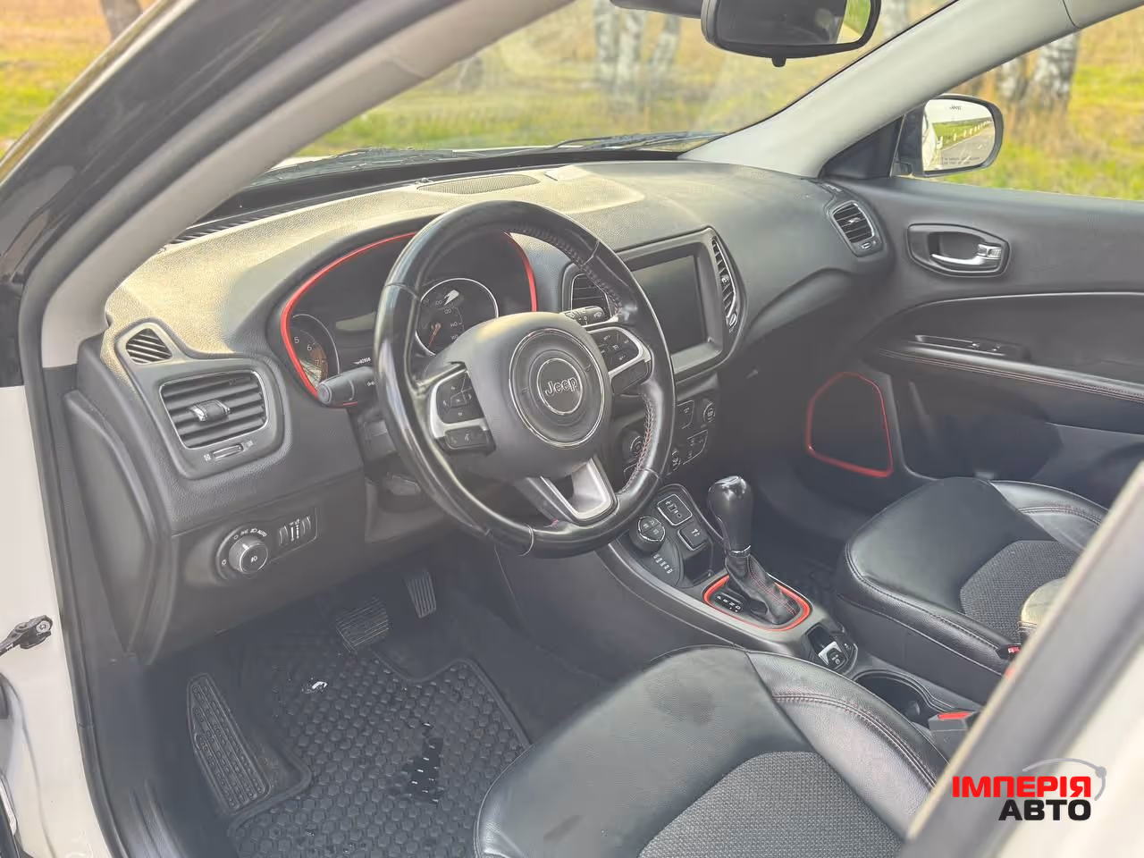 Jeep Compass - фото 8