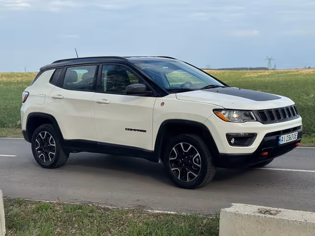 Jeep Compass - фото 5