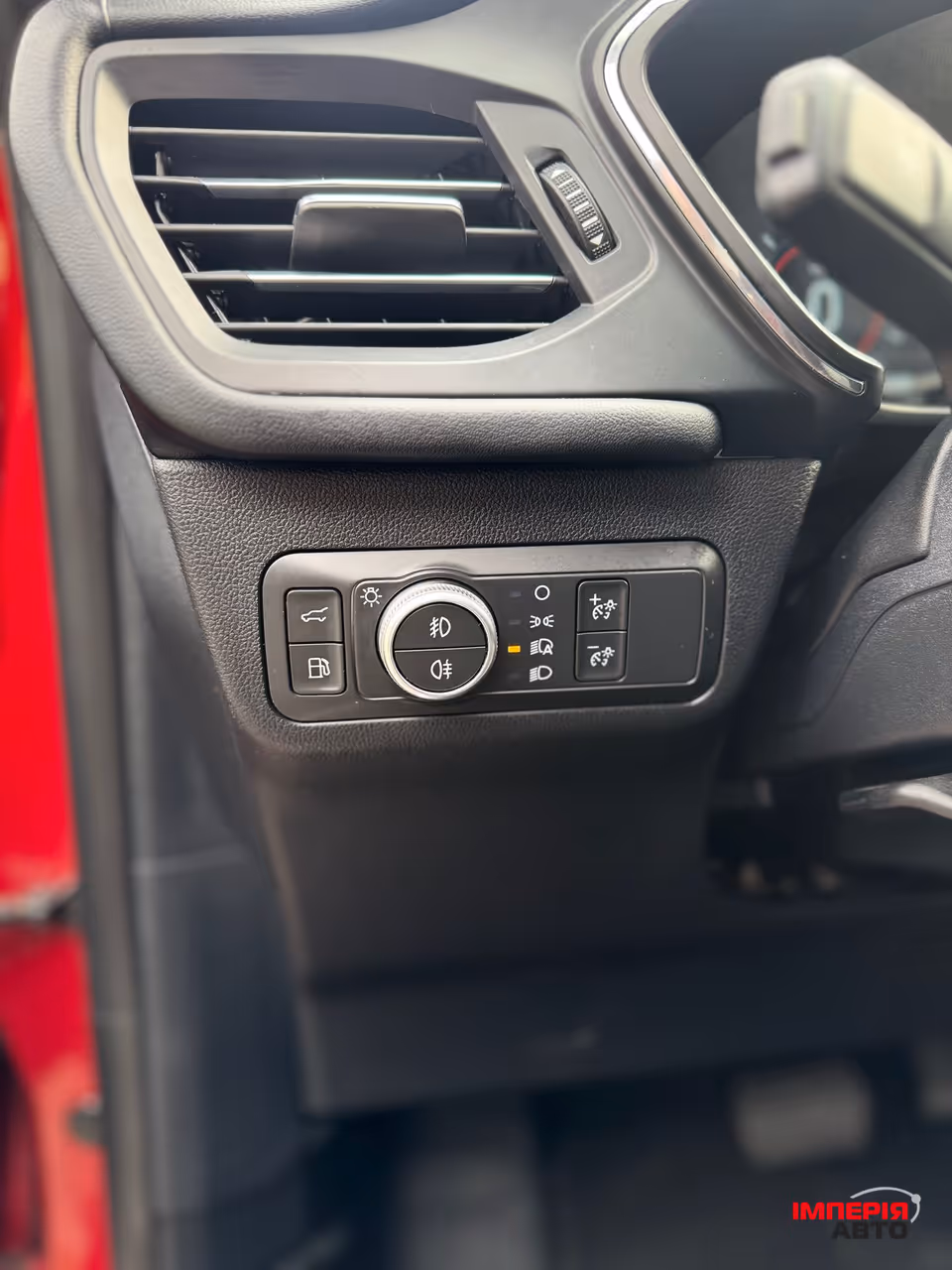 Ford Kuga - фото 23