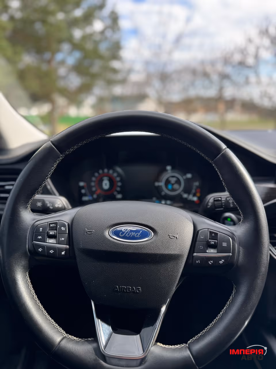 Ford Kuga - фото 12