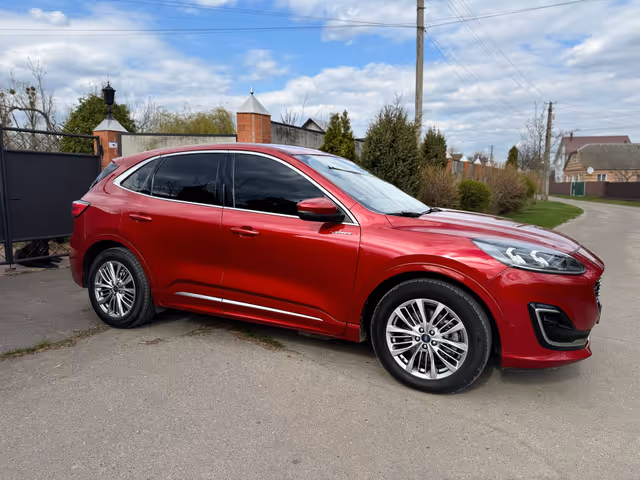 Ford Kuga - фото 4