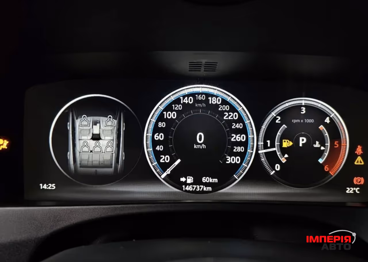 Jaguar F-Pace - фото 10