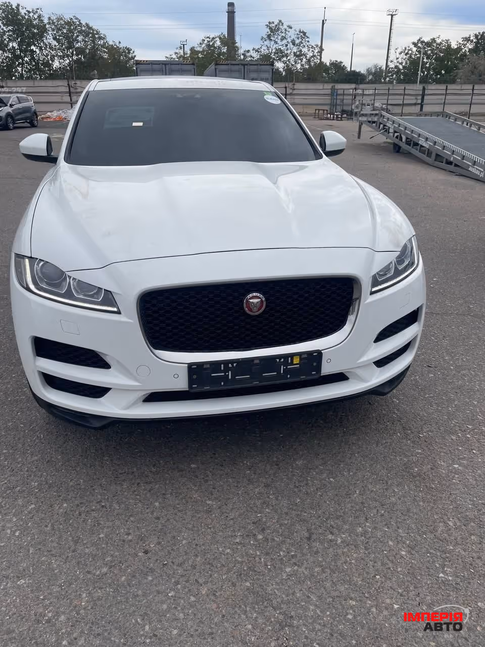 Jaguar F-Pace - фото 1