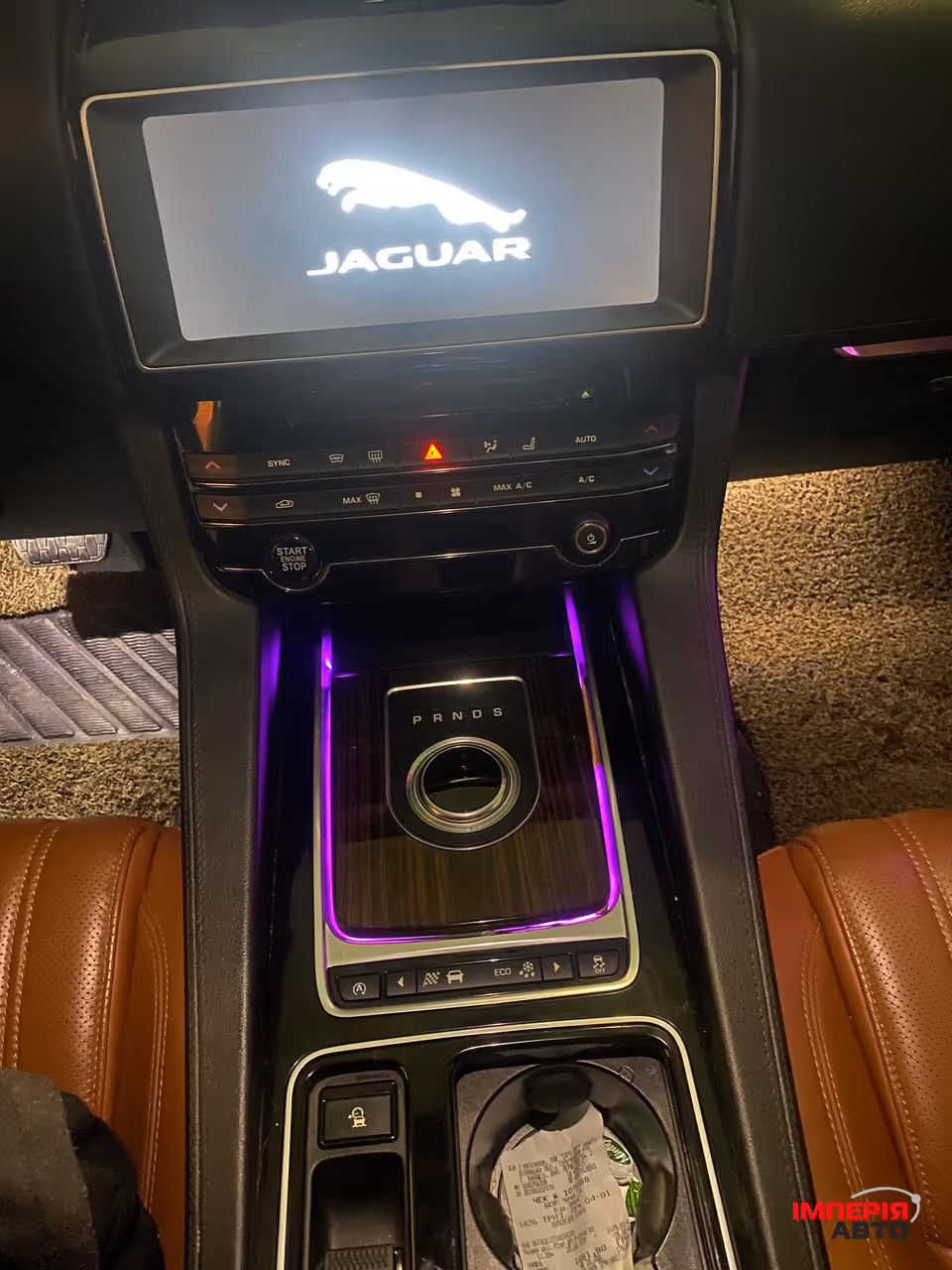 Jaguar F-Pace - фото 16