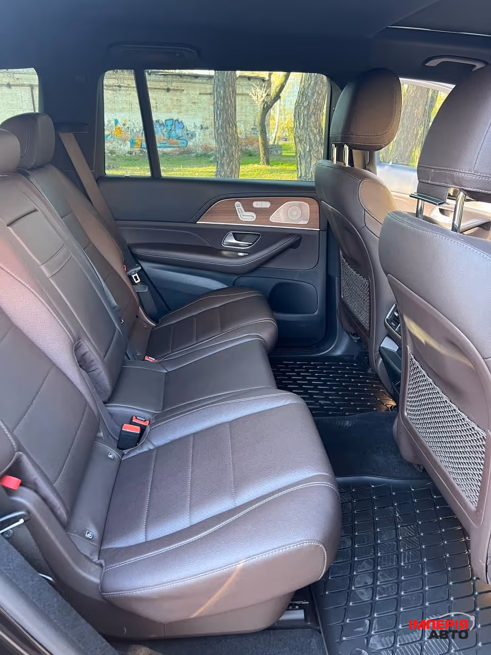 Mercedes-Benz GLS - фото 4