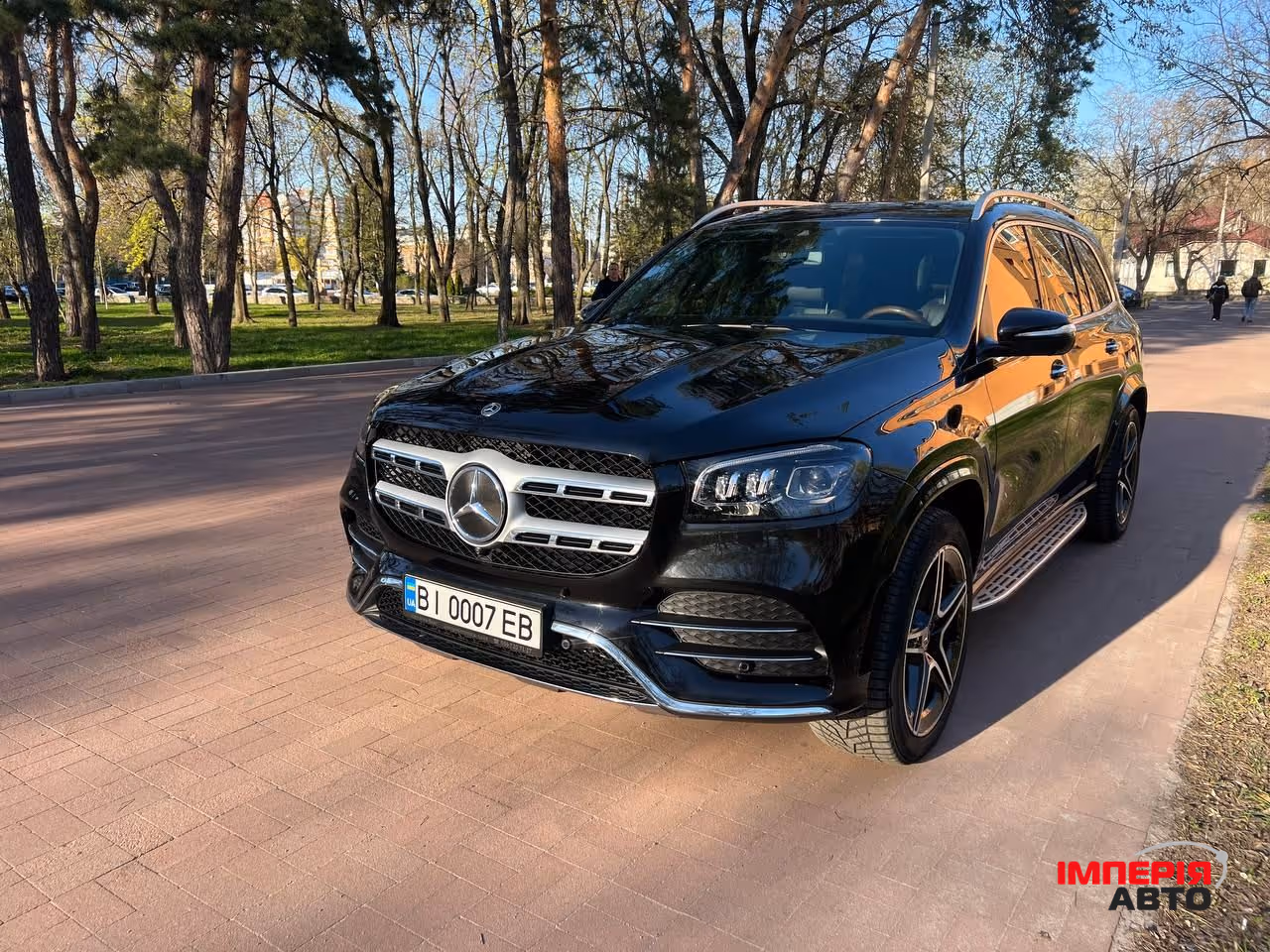 Mercedes-Benz GLS - фото 9