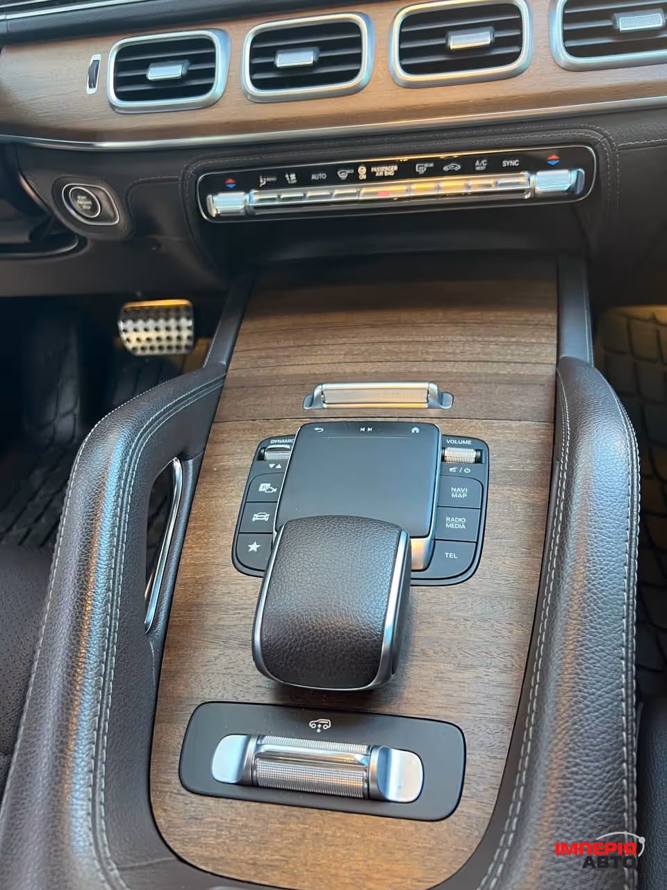 Mercedes-Benz GLS - фото 11