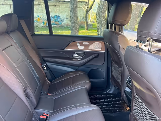 Mercedes-Benz GLS - фото 4