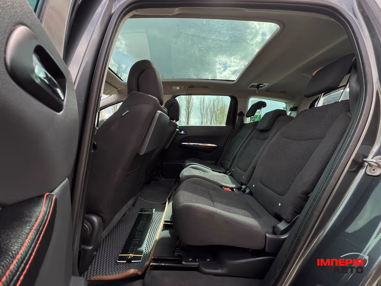 Peugeot 5008 - фото 15