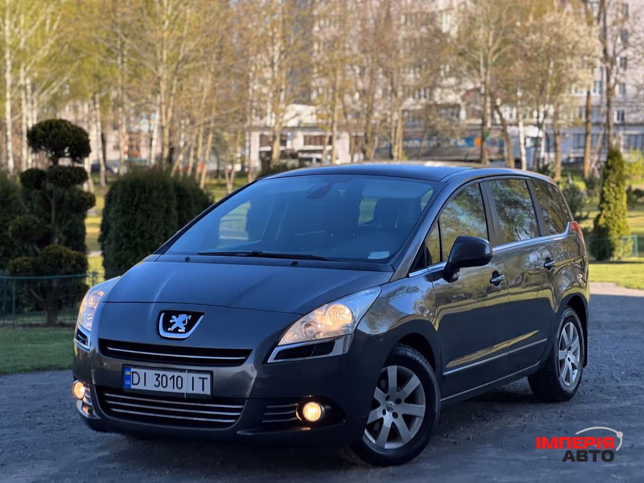Peugeot 5008 - фото 1