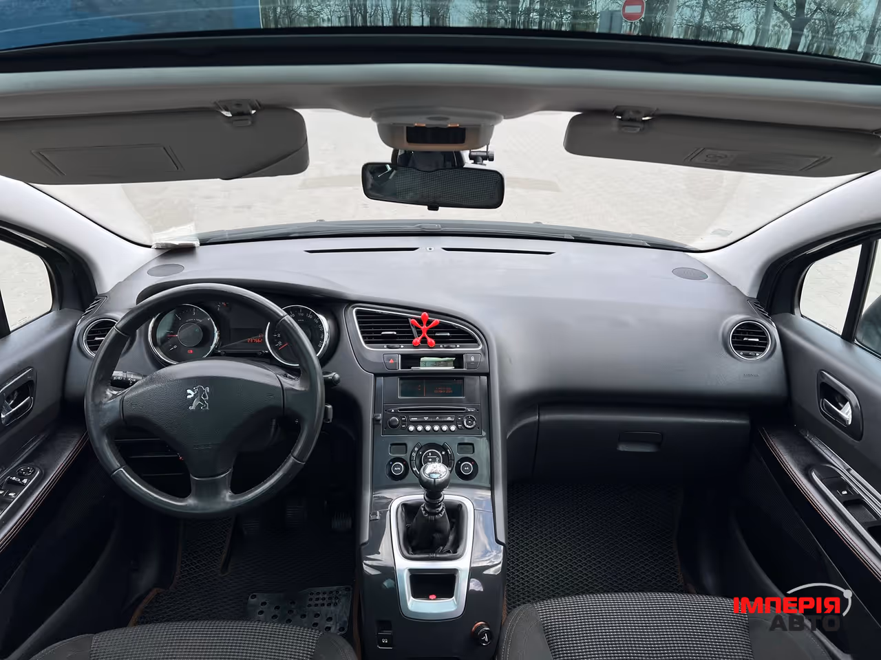 Peugeot 5008 - фото 8