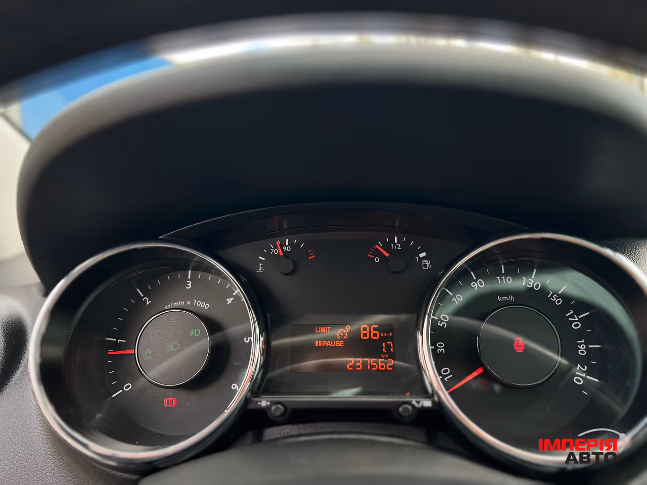Peugeot 5008 - фото 10