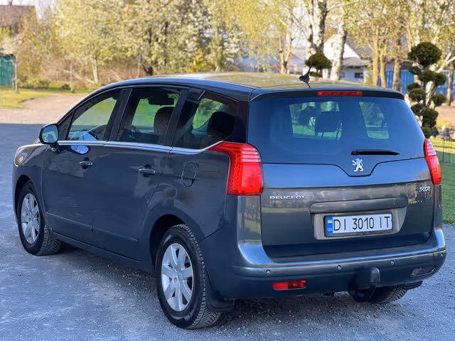 Peugeot 5008 - фото 3