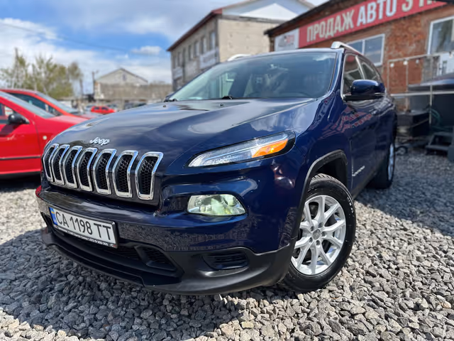 Jeep Cherokee - фото 2
