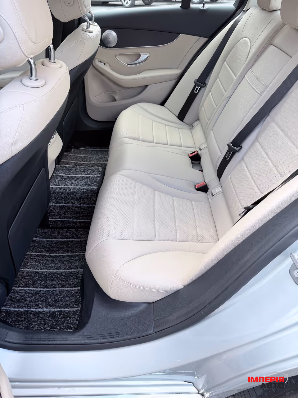 Mercedes-Benz C-Класс - фото 17