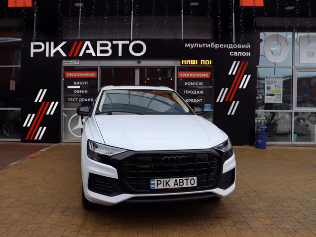 Audi Q8 - фото 1