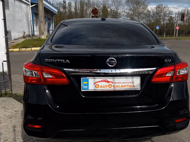 Nissan Sentra - фото 2
