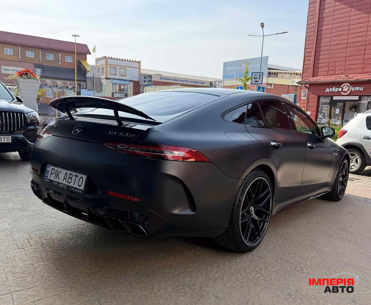 Mercedes-Benz AMG GT - фото 4