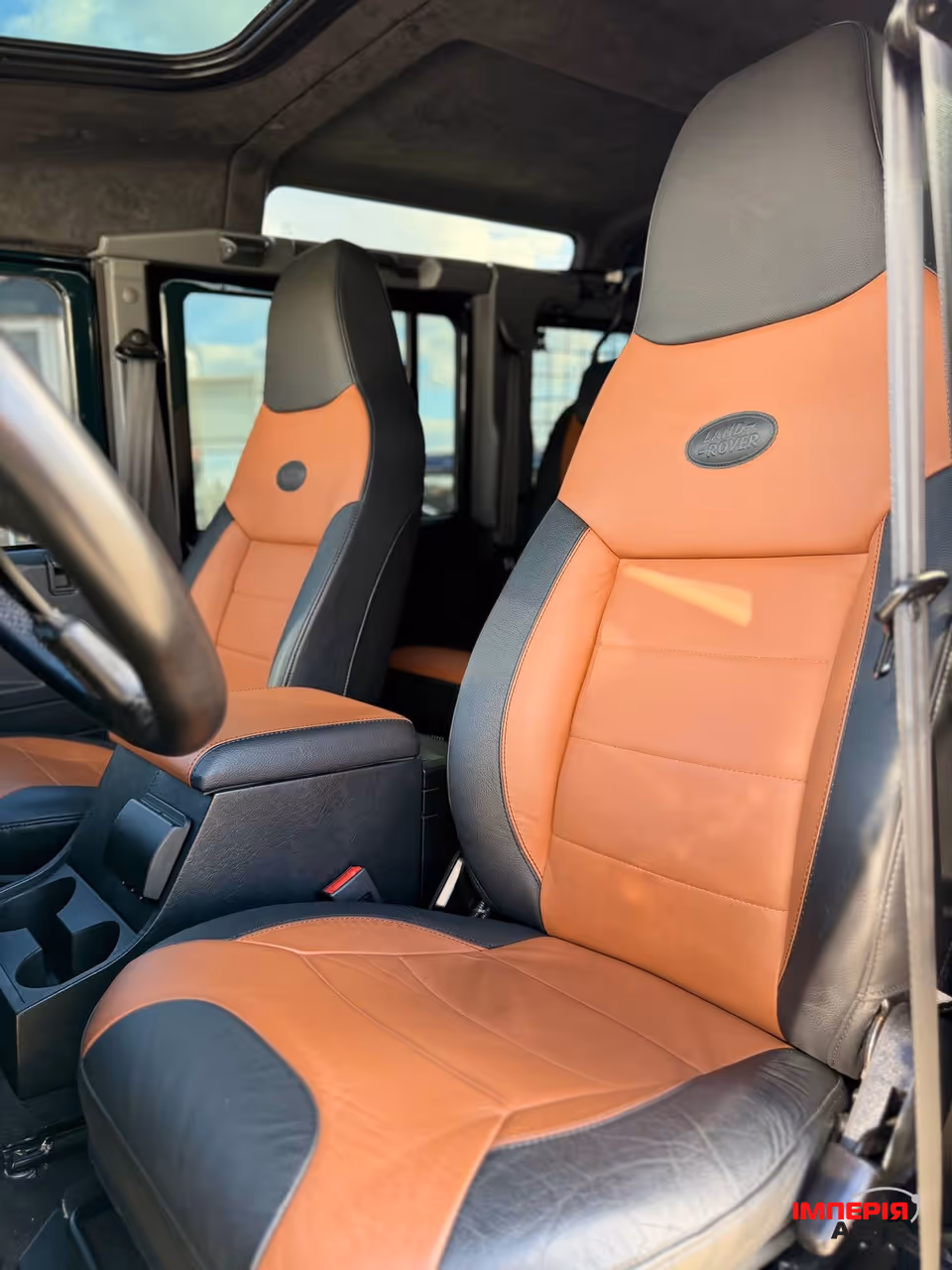 Land Rover Defender - фото 8