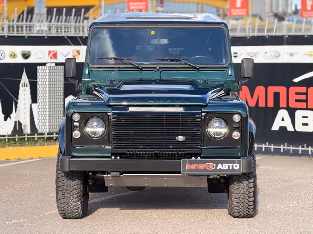 Land Rover Defender - фото 3