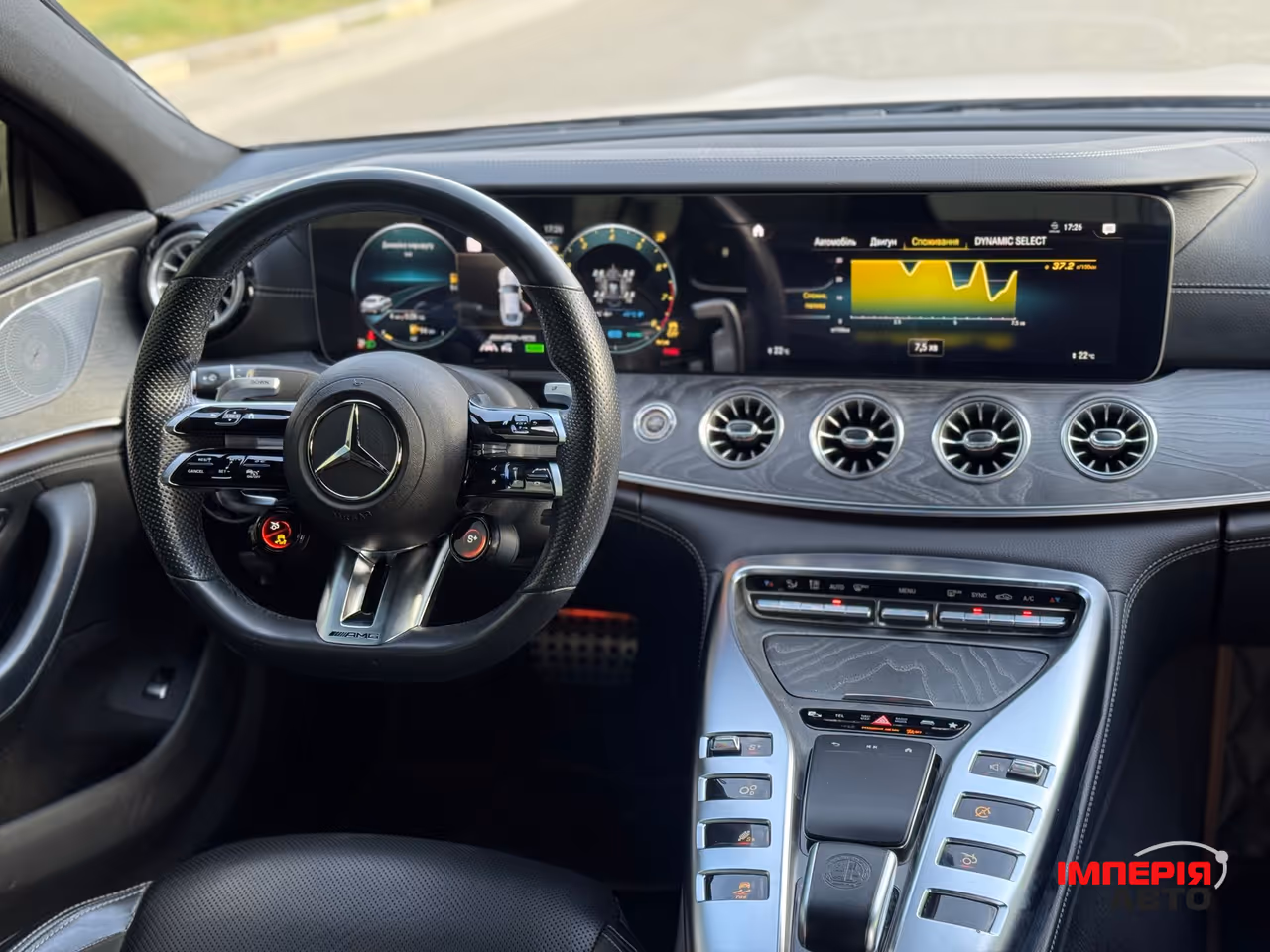 Mercedes-Benz AMG GT - фото 10