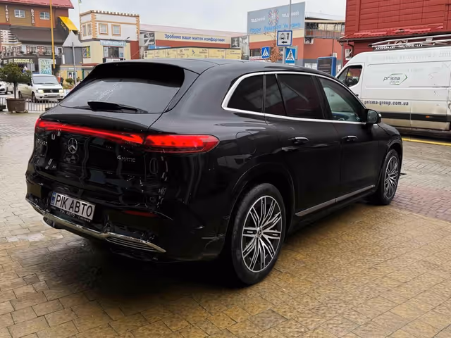 Mercedes-Benz EQS SUV - фото 4