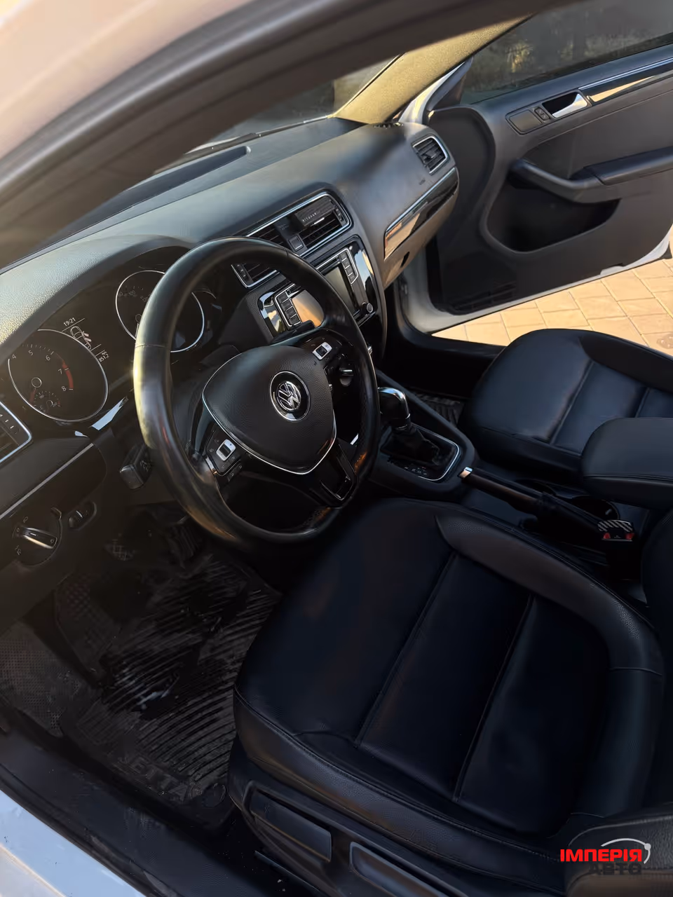 Volkswagen Jetta - фото 19