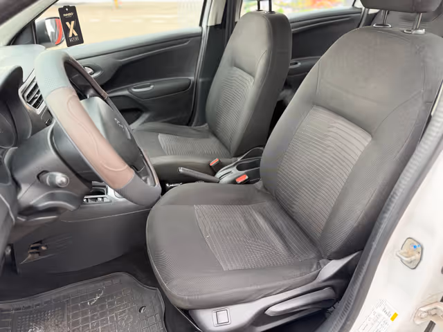 Peugeot 301 - фото 4