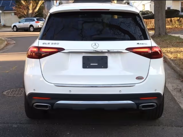 Mercedes-Benz GLE - фото 5