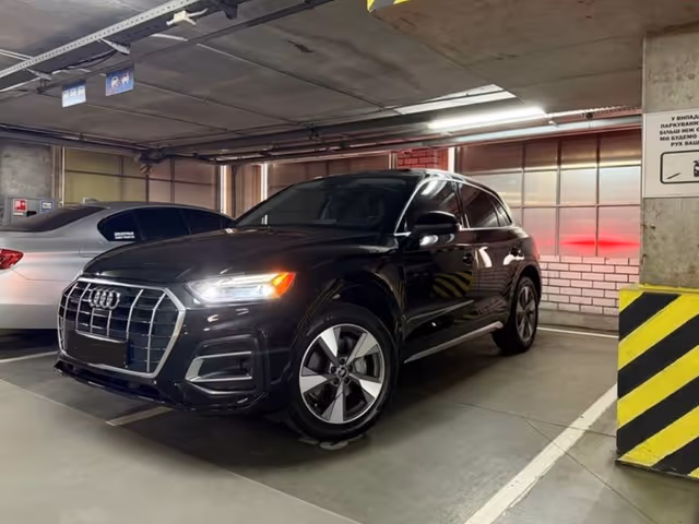 Audi Q5 - фото 1