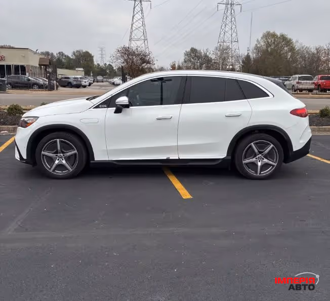 Mercedes-Benz EQE SUV - фото 6