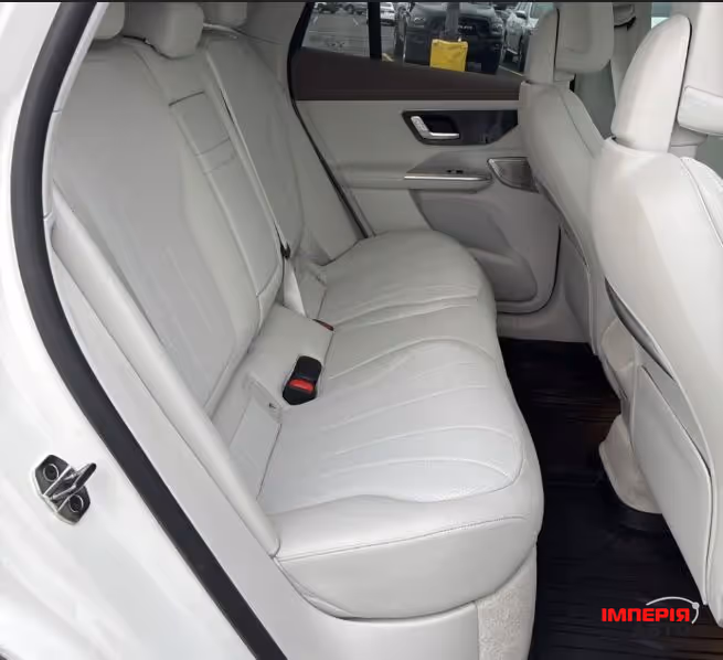 Mercedes-Benz EQE SUV - фото 7