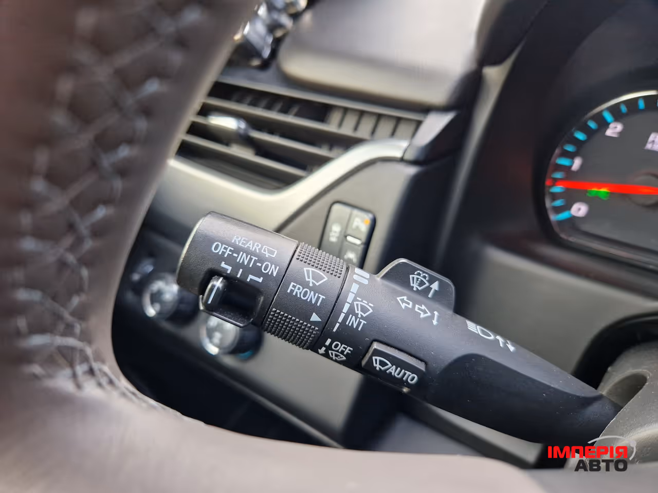 Chevrolet Tahoe - фото 14