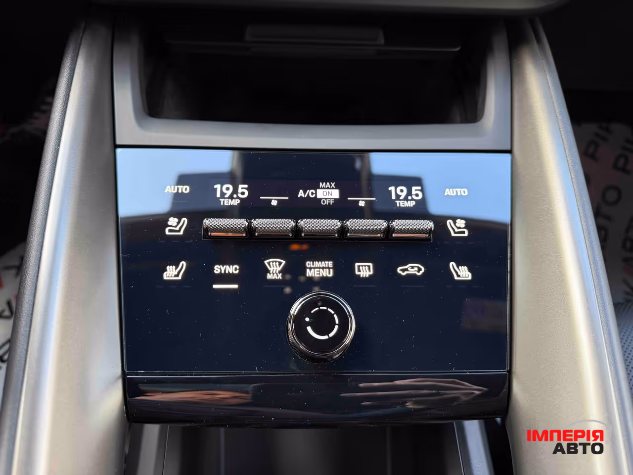 Porsche Macan - фото 49