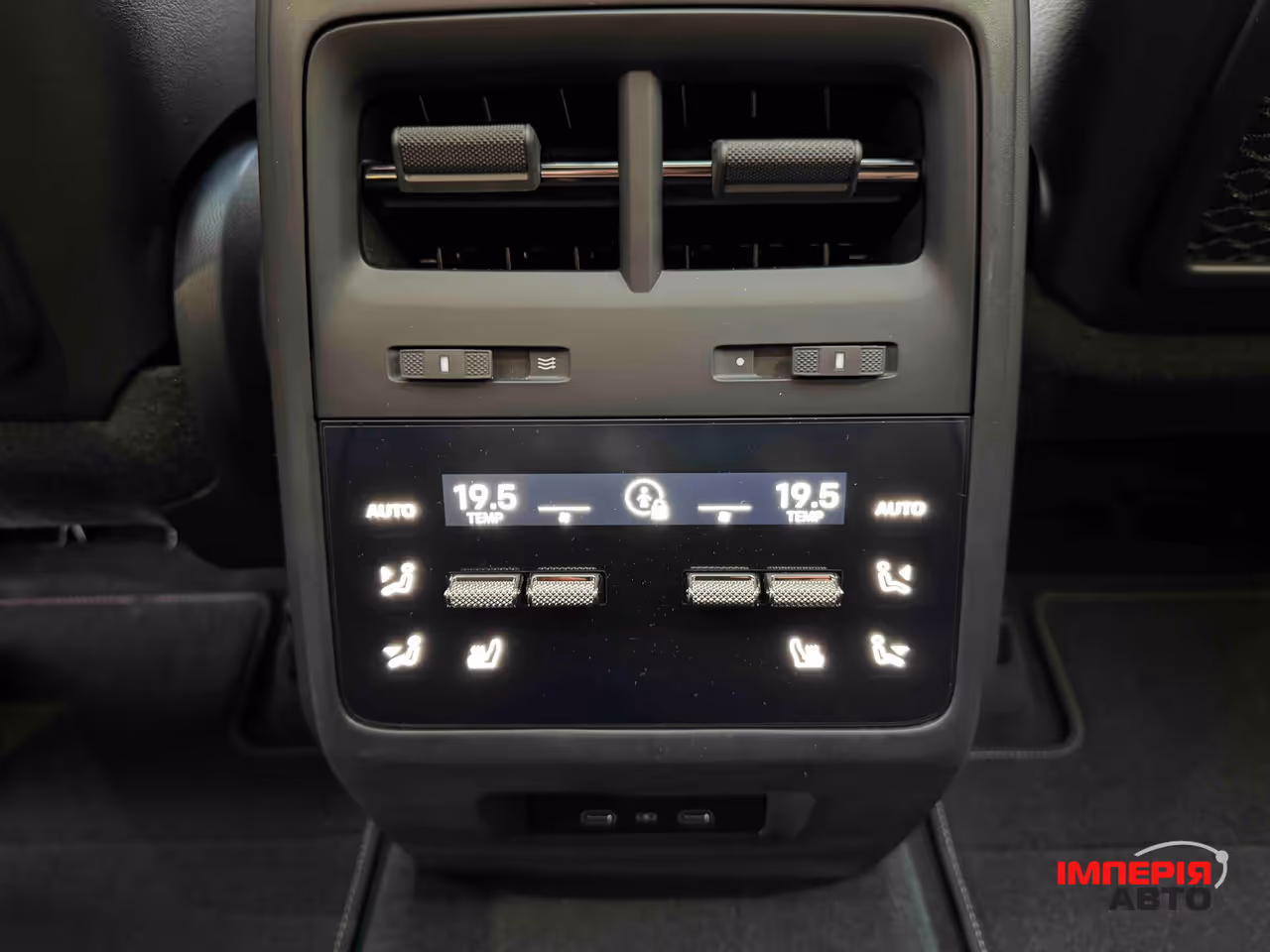 Porsche Macan - фото 56