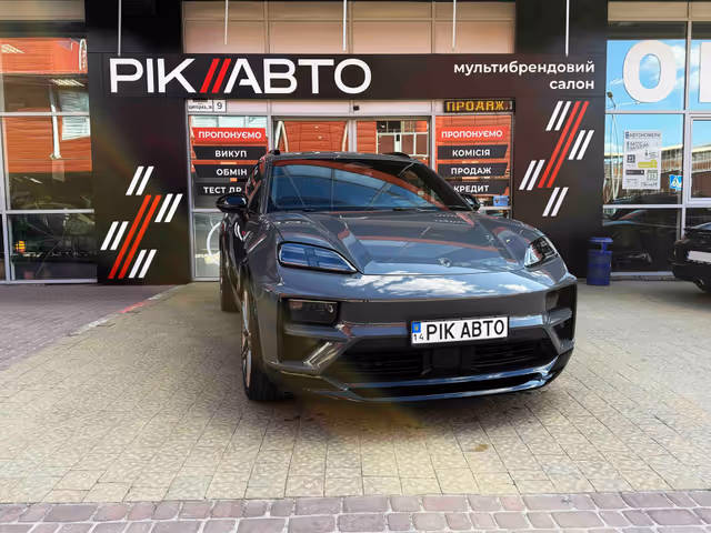 Porsche Macan - фото 1