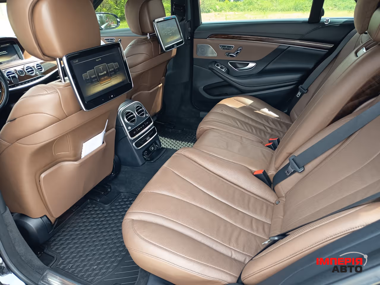 Mercedes-Benz S-Класс - фото 24
