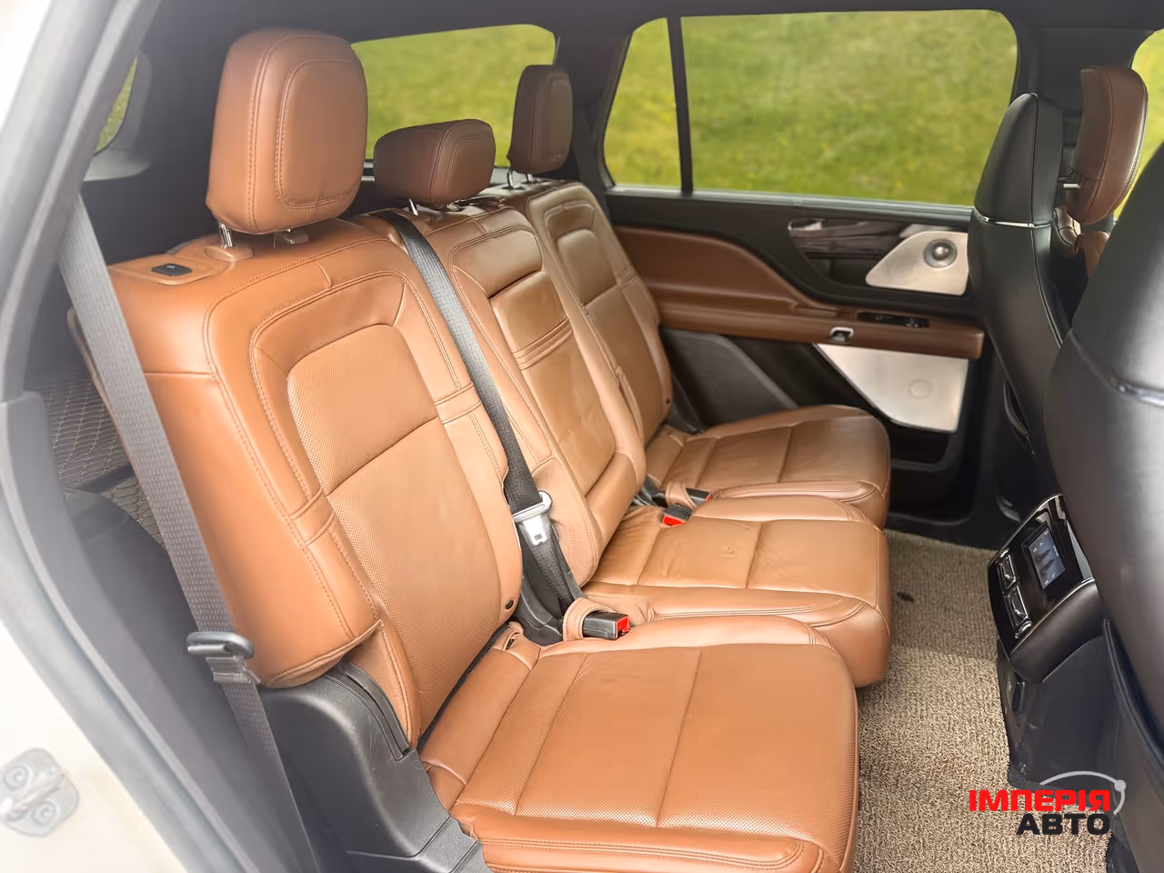 Lincoln Aviator - фото 38
