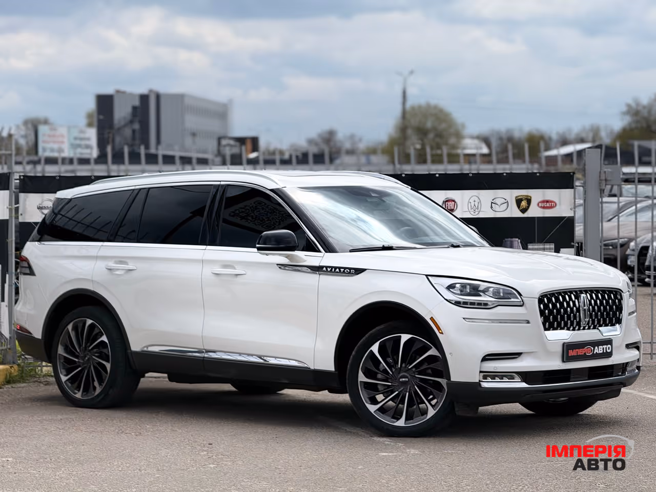 Lincoln Aviator - фото 14
